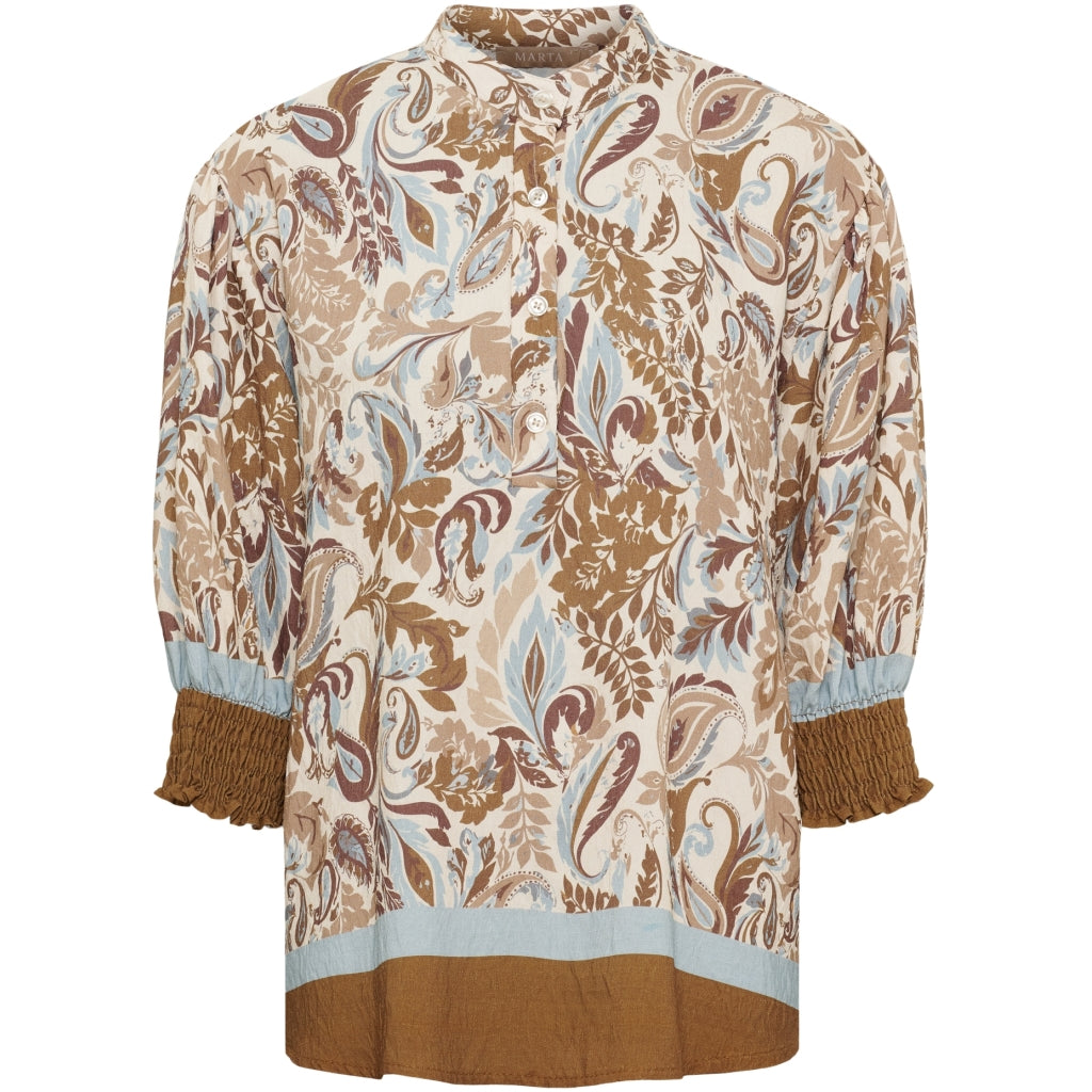 MARTA DU CHATEAU Marta du Chateau dam blus MdcMelisande 7527 Shirt Camello1240tpn