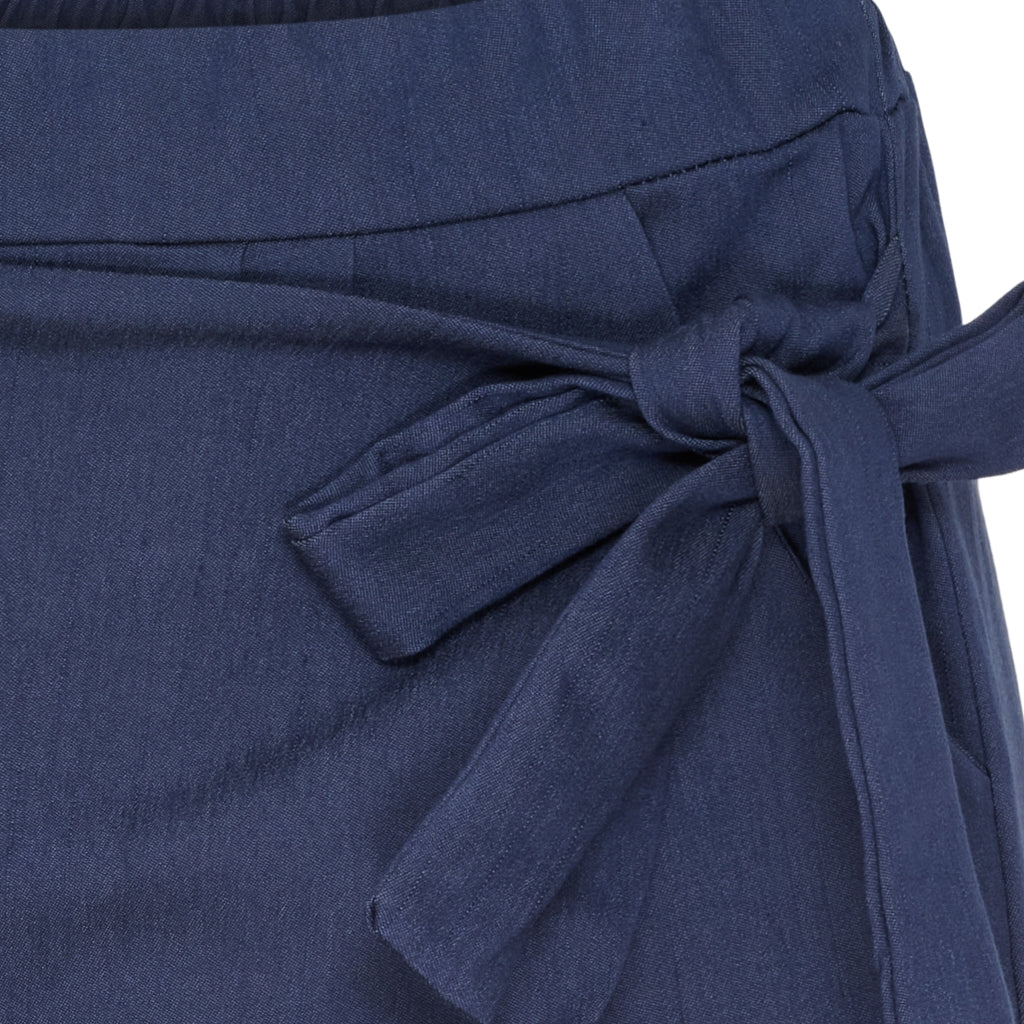 MARTA DU CHATEAU Marta du Chateau dam byxor MdcLorna 56618 Pant Dark denim