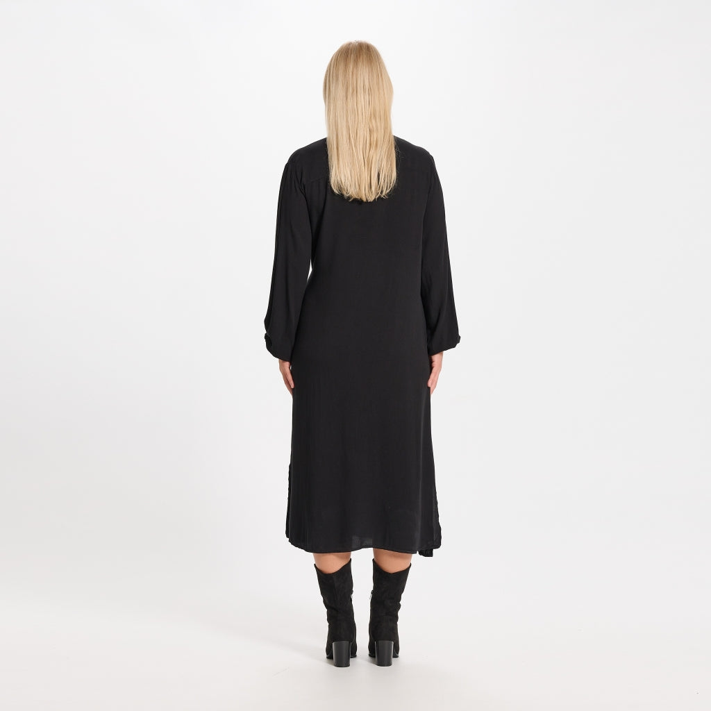 MARTA DU CHATEAU Marta du Chateau dam klänning 54001 Restudsalg Plain Black