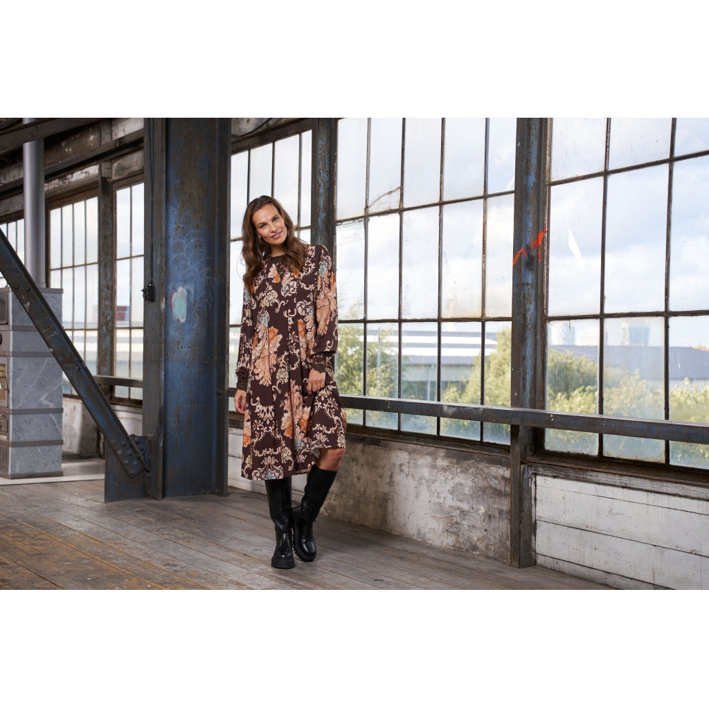 MARTA DU CHATEAU Marta du Chateau dam klänning MdcParsley 7622 Dress Marrone2891tps