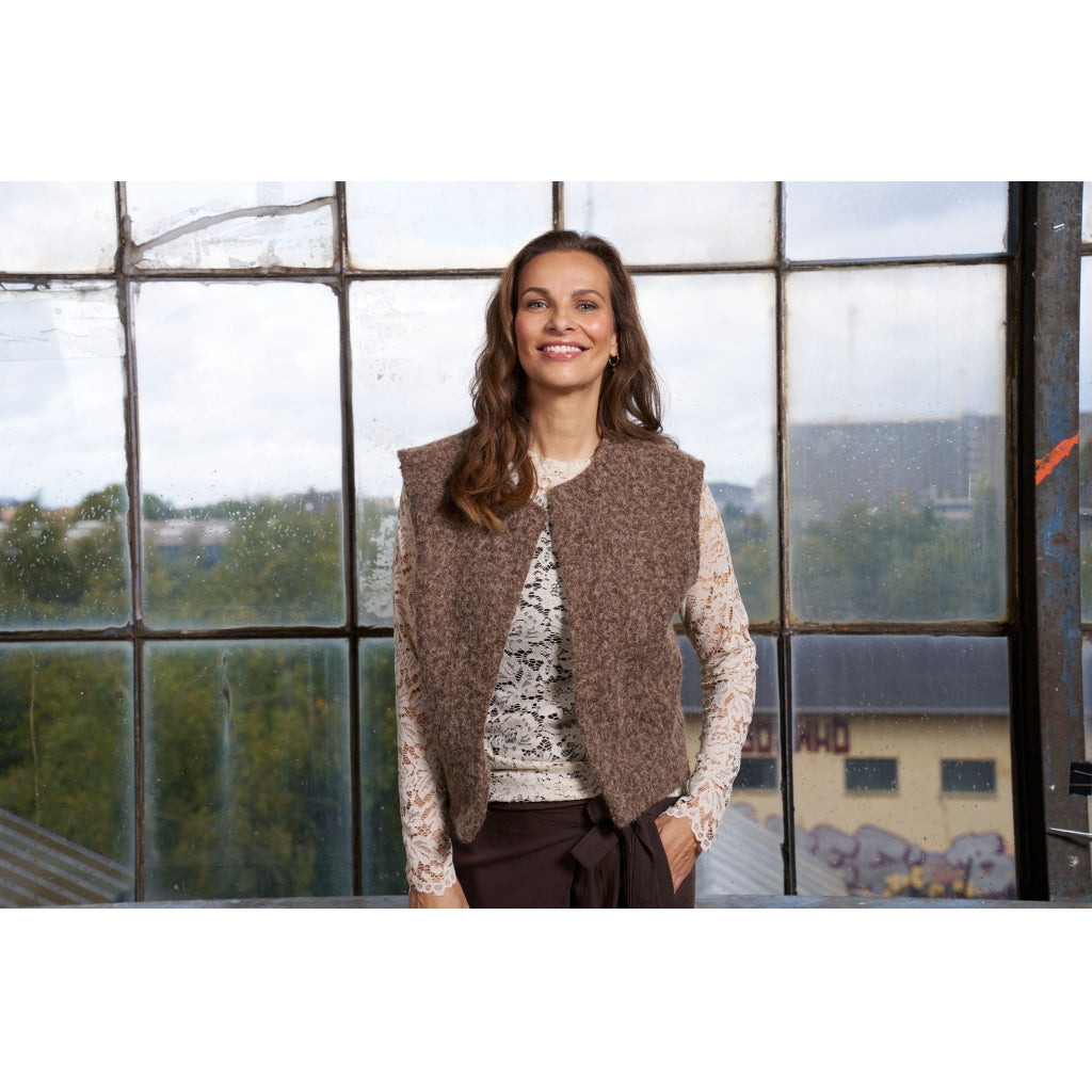 MARTA DU CHATEAU Marta du Chateau dam långärmad spets-t-shirt MdcMilley 7707 LS Tee Beige new